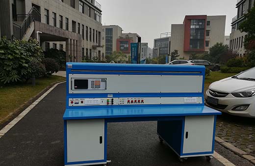 為浙江機器人廠定做的三相標準源校驗臺完工！